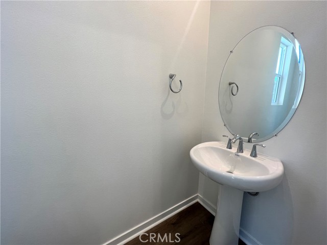 16036 Olivas Lane, Fontana CA: https://media.crmls.org/medias/f033b298-fda5-498a-bcc4-7643bb79178f.jpg