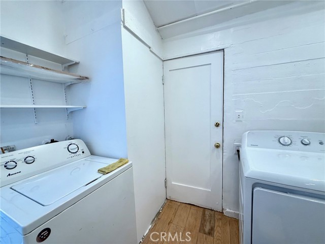 7062 Calvin Avenue, Reseda CA: https://media.crmls.org/medias/f033bce0-cc8e-4876-a242-40ea0a47cea4.jpg