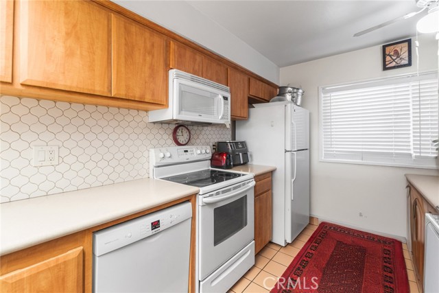 4505 California Avenue, Long Beach CA: https://media.crmls.org/medias/f0340a45-b1b6-4dc6-ae20-d845e9390ba8.jpg