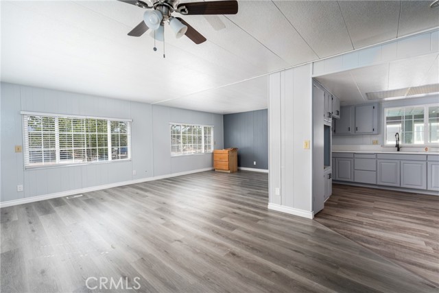 19146 Hinton Street, Hesperia CA: https://media.crmls.org/medias/f0341988-23ad-483d-97f9-25f2f88fb812.jpg