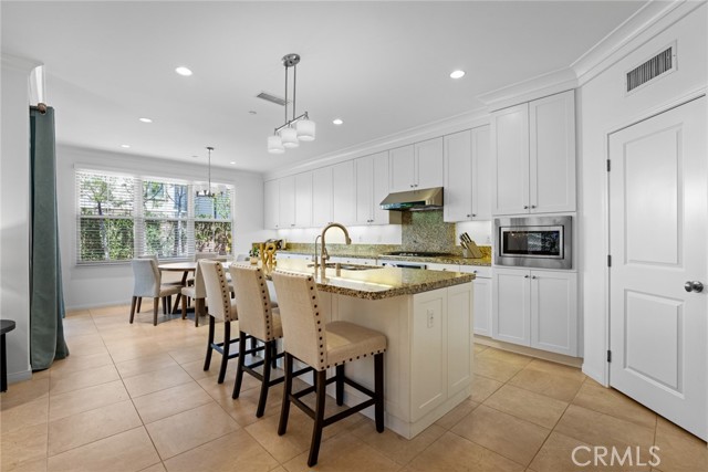 Detail Gallery Image 6 of 35 For 213 Cedarwood, Irvine,  CA 92620 - 4 Beds | 4 Baths