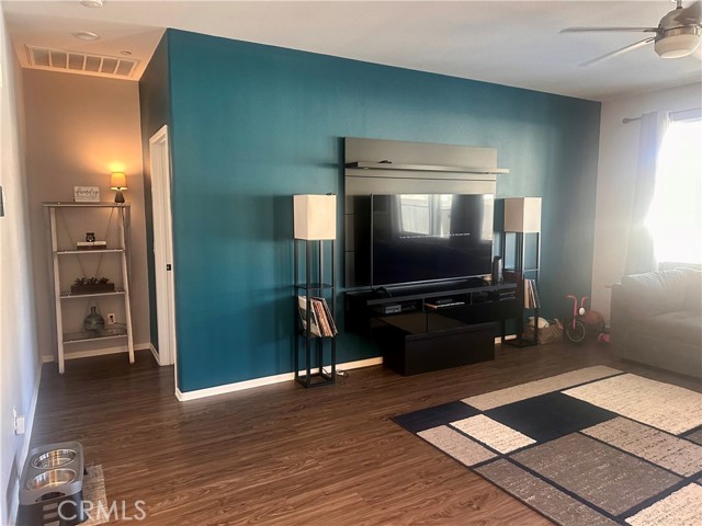 Detail Gallery Image 10 of 44 For 1433 Chardonnay, San Jacinto,  CA 92582 - 4 Beds | 2 Baths