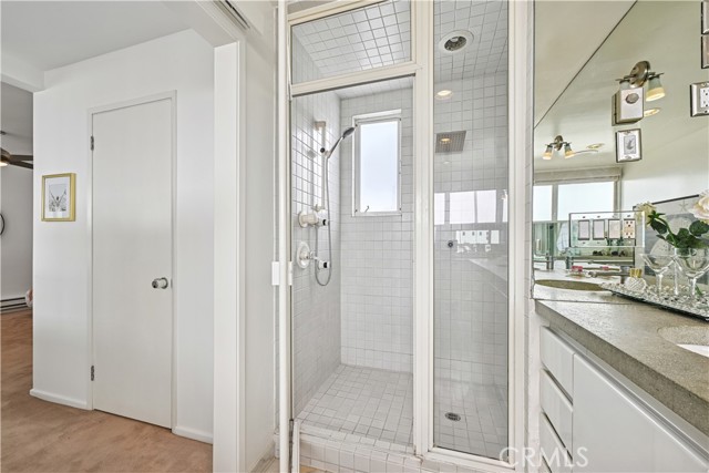 Detail Gallery Image 14 of 21 For 6 Voyage St #204,  Marina Del Rey,  CA 90292 - 2 Beds | 2 Baths