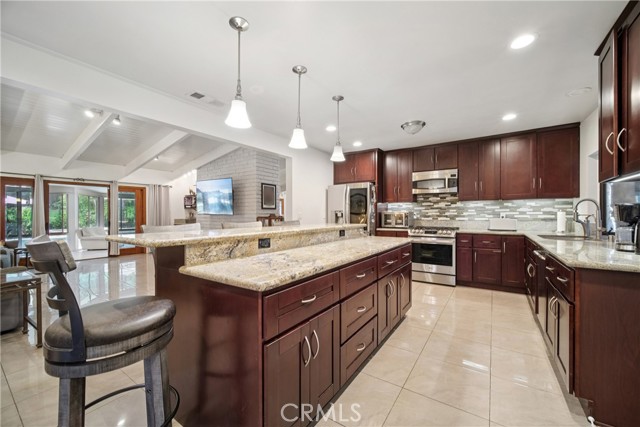 16857 Colven Road, Granada Hills CA: https://media.crmls.org/medias/f0358cff-66ee-4acc-973a-0c590d3ef8e1.jpg