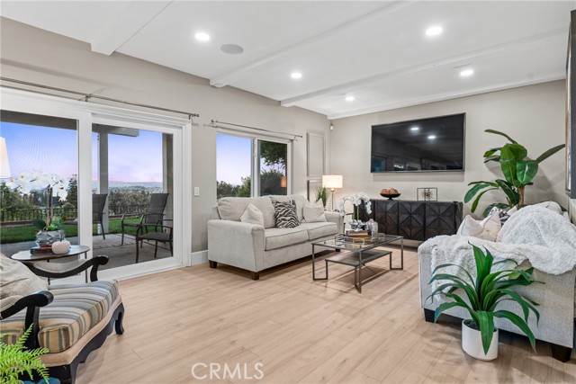 Detail Gallery Image 17 of 58 For 20720 Manzanita, Yorba Linda,  CA 92886 - 5 Beds | 3 Baths