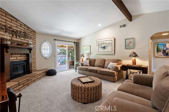 415 Veronica Drive, Paso Robles CA: https://media.crmls.org/medias/f0366a8b-42e6-4595-842e-b8411d12c384.jpg
