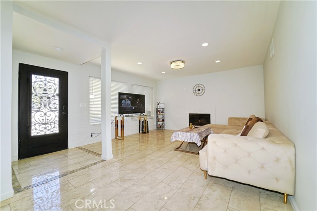 Front Image Thumbnail for CRGD26172492