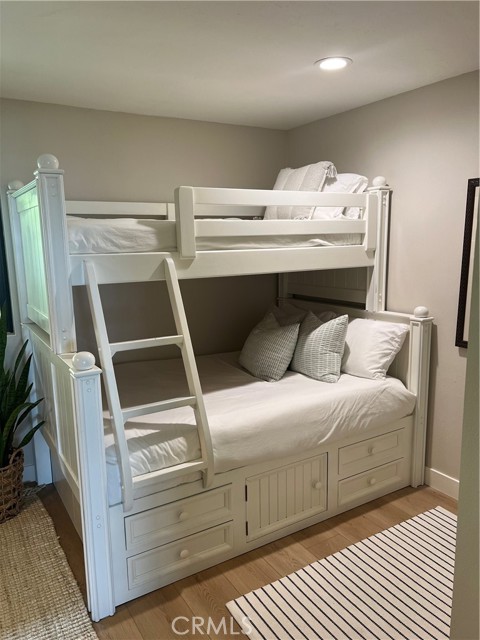 2nd bedroom bunk beds