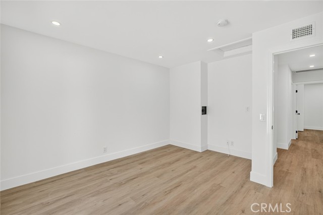 Detail Gallery Image 15 of 38 For 2257 Glastonbury, Westlake Village,  CA 91361 - 4 Beds | 2 Baths