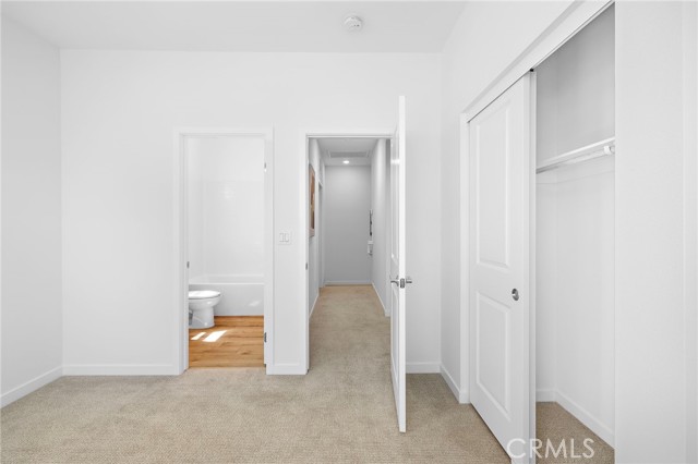 944 N Divino Privado, Ontario CA: https://media.crmls.org/medias/f0387ebd-c993-422b-b6df-39fdafe85cb8.jpg