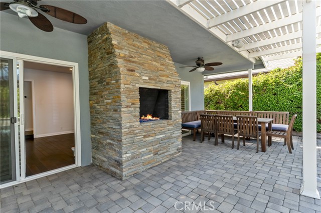 Detail Gallery Image 20 of 24 For 4539 Don Pio Dr, Woodland Hills,  CA 91364 - 4 Beds | 2 Baths