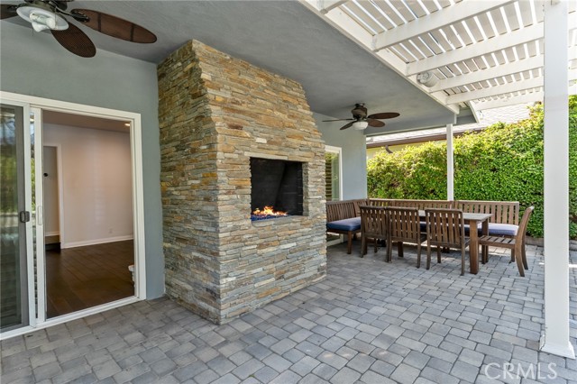 Detail Gallery Image 20 of 24 For 4539 Don Pio Dr, Woodland Hills,  CA 91364 - 4 Beds | 2 Baths