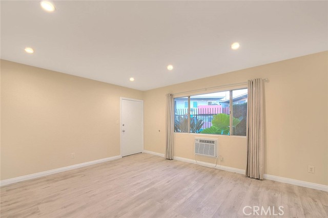 Detail Gallery Image 8 of 39 For 5021 Atlantic Ave #27,  Long Beach,  CA 90805 - 2 Beds | 1 Baths