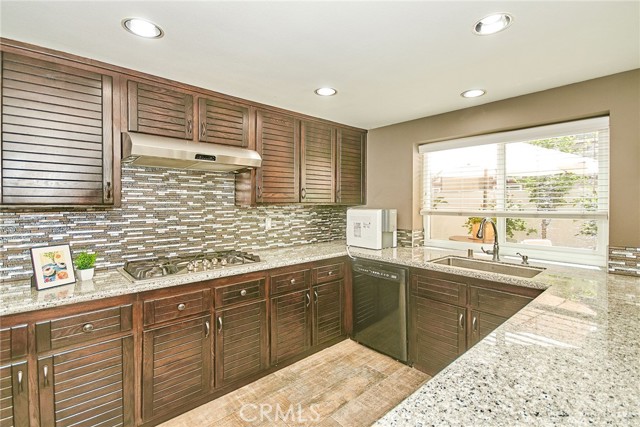 19 Las Cruces, Irvine CA: https://media.crmls.org/medias/f038e3d5-b3c7-4e7e-99fc-651934c439e5.jpg