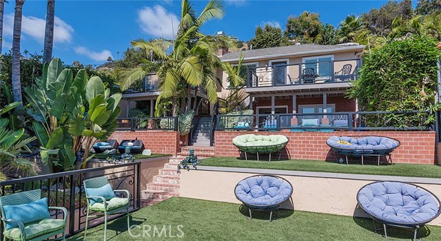 Detail Gallery Image 1 of 17 For 21549 Pacific Coast Highway, Malibu,  CA 90265 - 3 Beds | 2 Baths