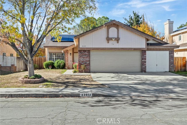 43653 Serenity Court, Lancaster CA: https://media.crmls.org/medias/f03a87f6-c0df-4254-b2e2-7f63768efcba.jpg