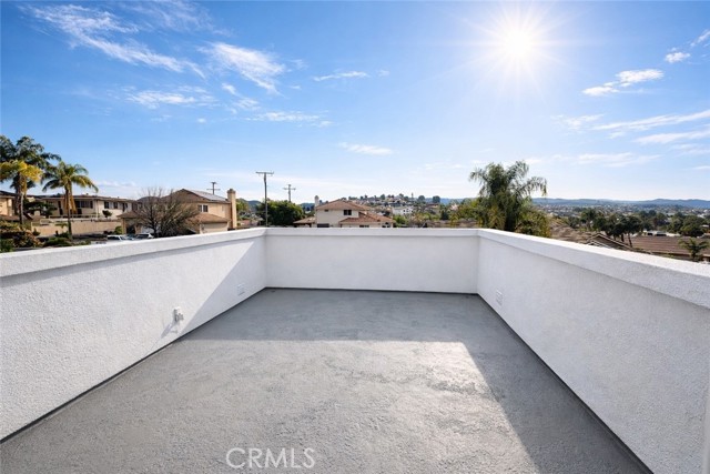 Detail Gallery Image 17 of 29 For 22896 San Joaquin East, Canyon Lake,  CA 92587 - 5 Beds | 2/1 Baths