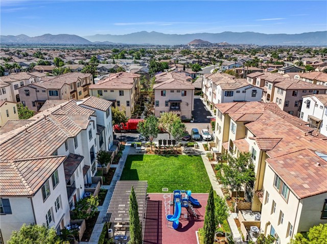 Detail Gallery Image 33 of 44 For 12473 Constellation St, Corona,  CA 91752 - 4 Beds | 3/1 Baths