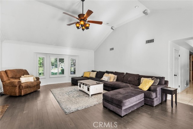 26675 MacMillan Ranch Road, Canyon Country CA: https://media.crmls.org/medias/f03b18ac-84d6-469b-9b9e-fc3f0badead9.jpg