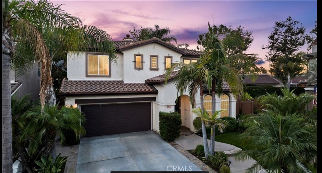 5802 E Treehouse
