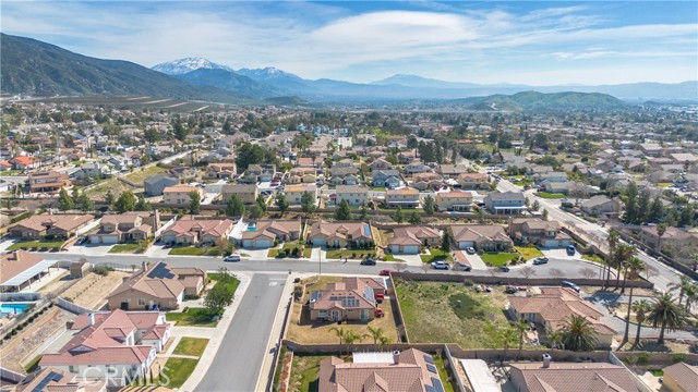 Detail Gallery Image 8 of 34 For 6654 N Ofelia, San Bernardino,  CA 92407 - 4 Beds | 2 Baths