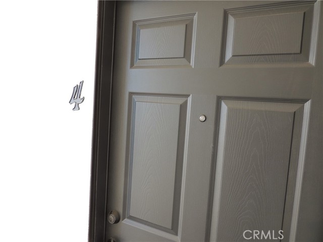 Detail Gallery Image 4 of 16 For 22735 Del Valle St #4,  Woodland Hills,  CA 91364 - 2 Beds | 1 Baths