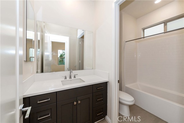 Detail Gallery Image 7 of 38 For 191 Frame, Irvine,  CA 92618 - 3 Beds | 2 Baths