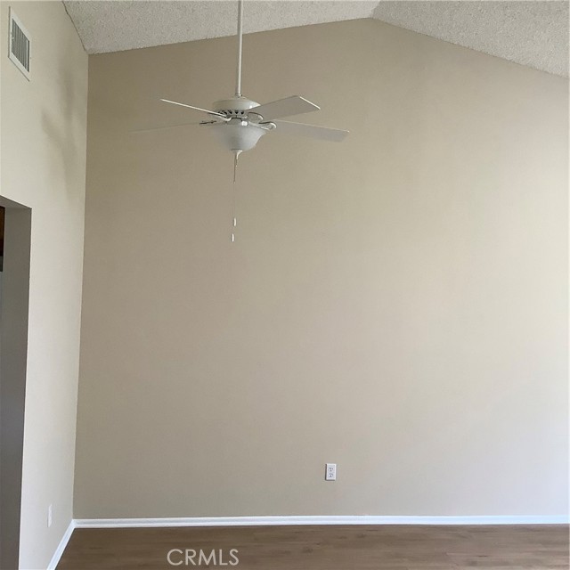 17222 Village 17 photo 5
