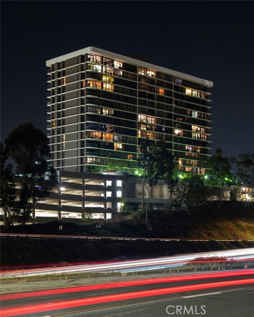 222 Monterey Road, Glendale CA: https://media.crmls.org/medias/f044b690-4dbc-4a6a-90eb-40e16df8e694.jpg