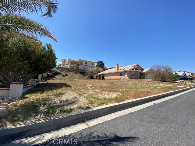 17815 Honeycomb Lane, Victorville, California 92395, ,Land,For Sale,17815 Honeycomb Lane,CRHD23065277