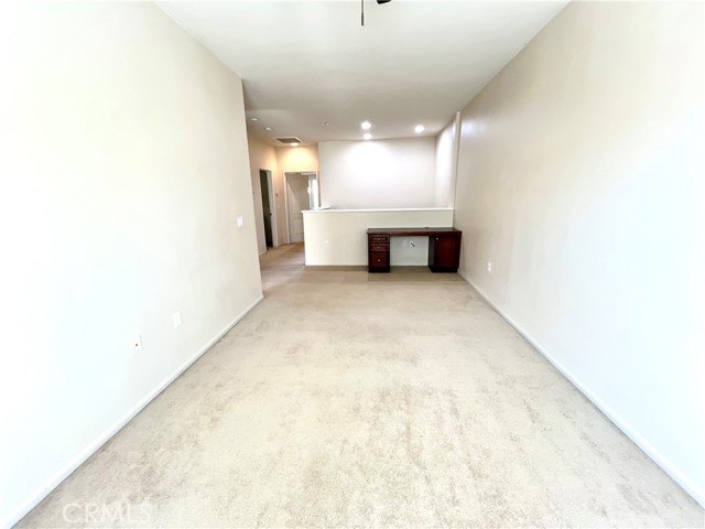 Detail Gallery Image 33 of 35 For 30505 Canyon Hills Rd #2305,  Lake Elsinore,  CA 92532 - 2 Beds | 2/1 Baths