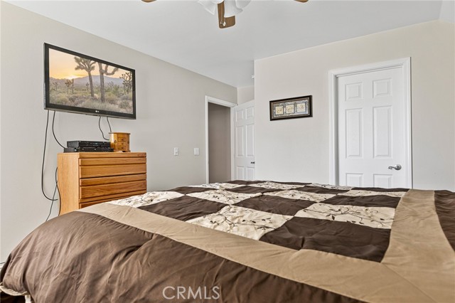 919 Venus Way, Crestline, CA 92325