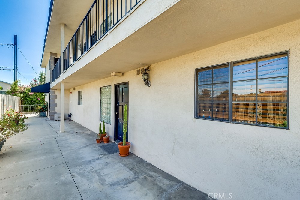 MLS #OC25254424 image #5