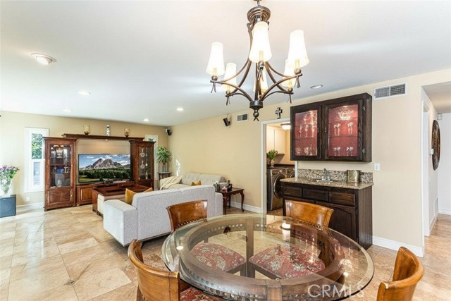 Detail Gallery Image 11 of 38 For 595 S Avenida Faro, Anaheim Hills,  CA 92807 - 4 Beds | 2/1 Baths