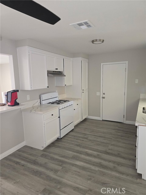 Detail Gallery Image 7 of 10 For 18605 New Hampshire a,  Adelanto,  CA 92301 - 2 Beds | 1 Baths