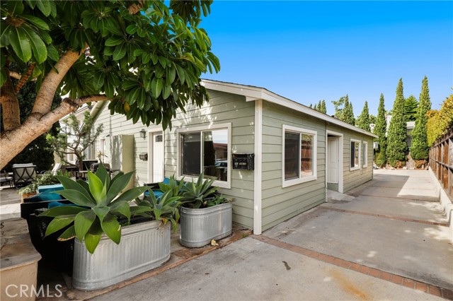 Detail Gallery Image 9 of 58 For 352 Thalia, Laguna Beach,  CA 92651 - 6 Beds | 3 Baths