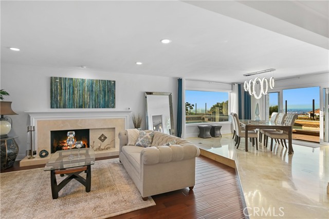 Detail Gallery Image 10 of 38 For 66 Drakes Bay Dr, Corona Del Mar,  CA 92625 - 5 Beds | 4 Baths