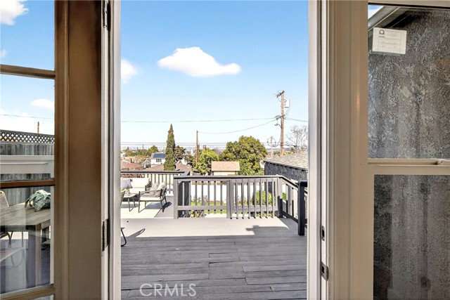 Detail Gallery Image 34 of 55 For 6133 W 83rd, Los Angeles,  CA 90045 - 3 Beds | 2 Baths