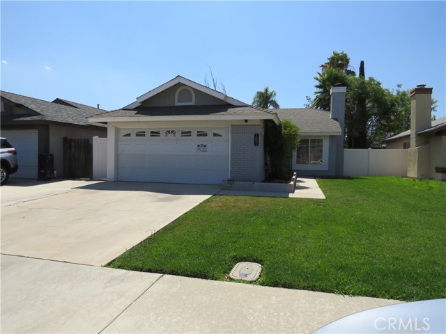1892 Murrieta Road, Perris CA: https://media.crmls.org/medias/f047fde9-dedc-4a9e-9c0e-88a9751cf3a5.jpg