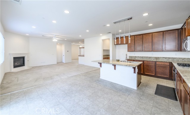 Detail Gallery Image 16 of 53 For 14480 Arctic Fox Ave, Corona,  CA 92880 - 6 Beds | 4/1 Baths