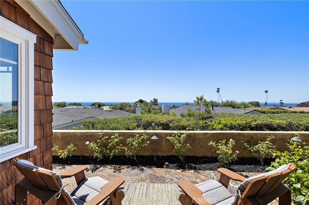 F0488403 Dc45 4583 B7e9 60396794c793