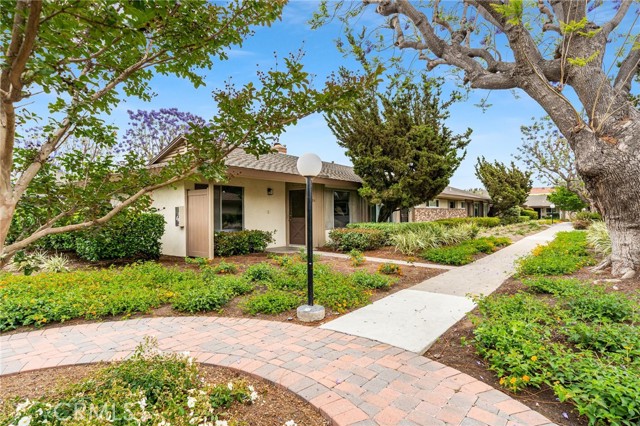 Detail Gallery Image 1 of 25 For 13902 Yorba St 8a,  Tustin,  CA 92780 - 1 Beds | 1 Baths