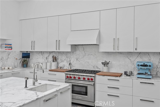 9924 Liebe Drive, Beverly Hills CA: https://media.crmls.org/medias/f04a9106-20ab-4892-8d30-6972debe0709.jpg