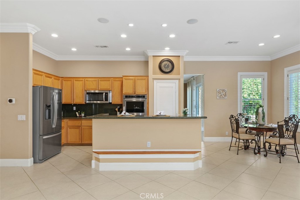 MLS #OC25269691 image #4