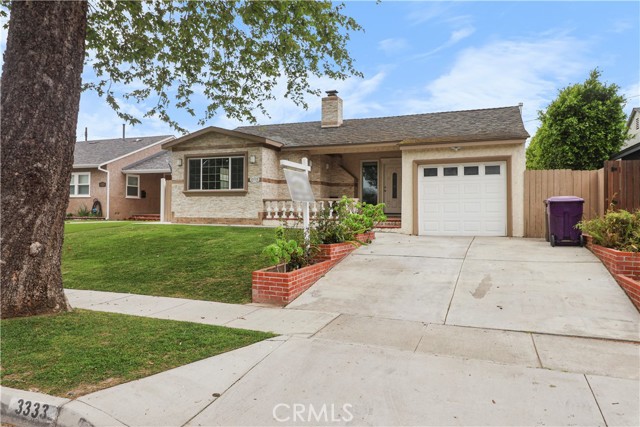 Detail Gallery Image 2 of 31 For 3333 N Los Coyotes Diagonal, Long Beach,  CA 90808 - 3 Beds | 3 Baths