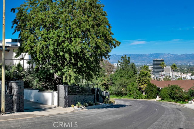 Detail Gallery Image 72 of 72 For 15641 High Knoll Rd, Encino,  CA 91436 - 5 Beds | 4/1 Baths