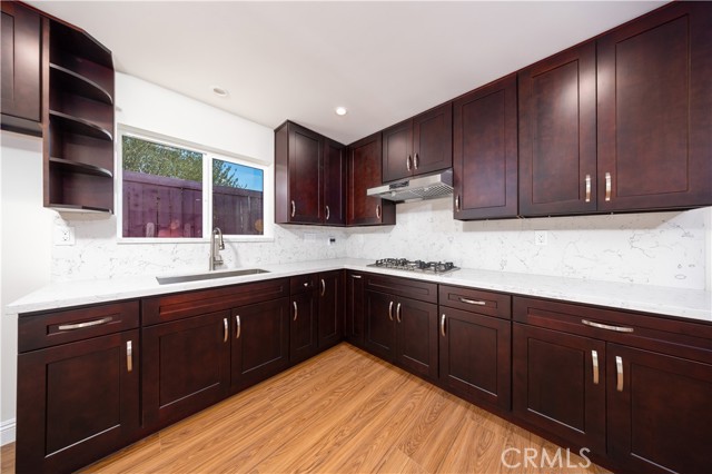 14969 Redwood Lane, Chino Hills CA: https://media.crmls.org/medias/f04b8aca-c114-45d2-8701-1163a01caecd.jpg