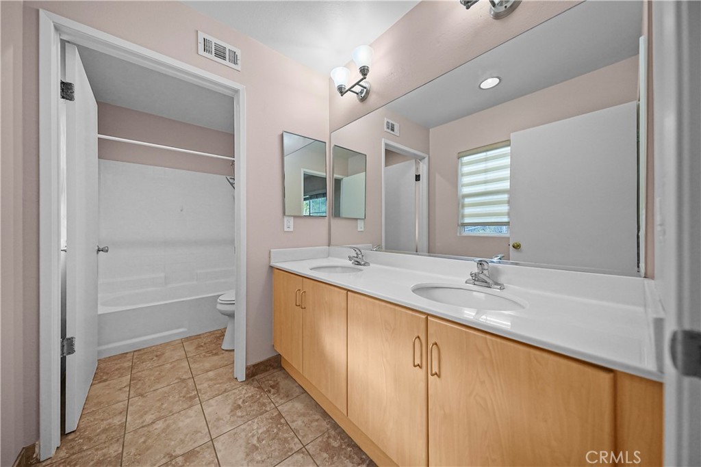 MLS #TR25217475 image #21