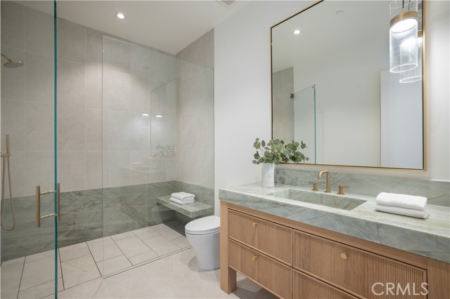 Detail Gallery Image 34 of 41 For 24341 Rolling View Rd, Hidden Hills,  CA 91302 - 7 Beds | 9/2 Baths