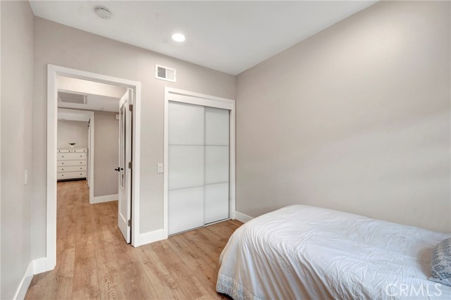 Detail Gallery Image 28 of 33 For 10159 De Soto Ave #202,  Chatsworth,  CA 91311 - 3 Beds | 2/1 Baths